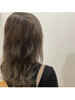 ヘアーデザインスリール(Hair Design THRIRE) 外国人風　ash系×ハイライト　透明感カラー/グレージュカラー