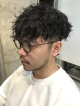 フィフスジングウマエ 原宿(fifth JINGUMAE) ツイストスパイラルパーマメンズパーマ波巻きパーマツーブロック