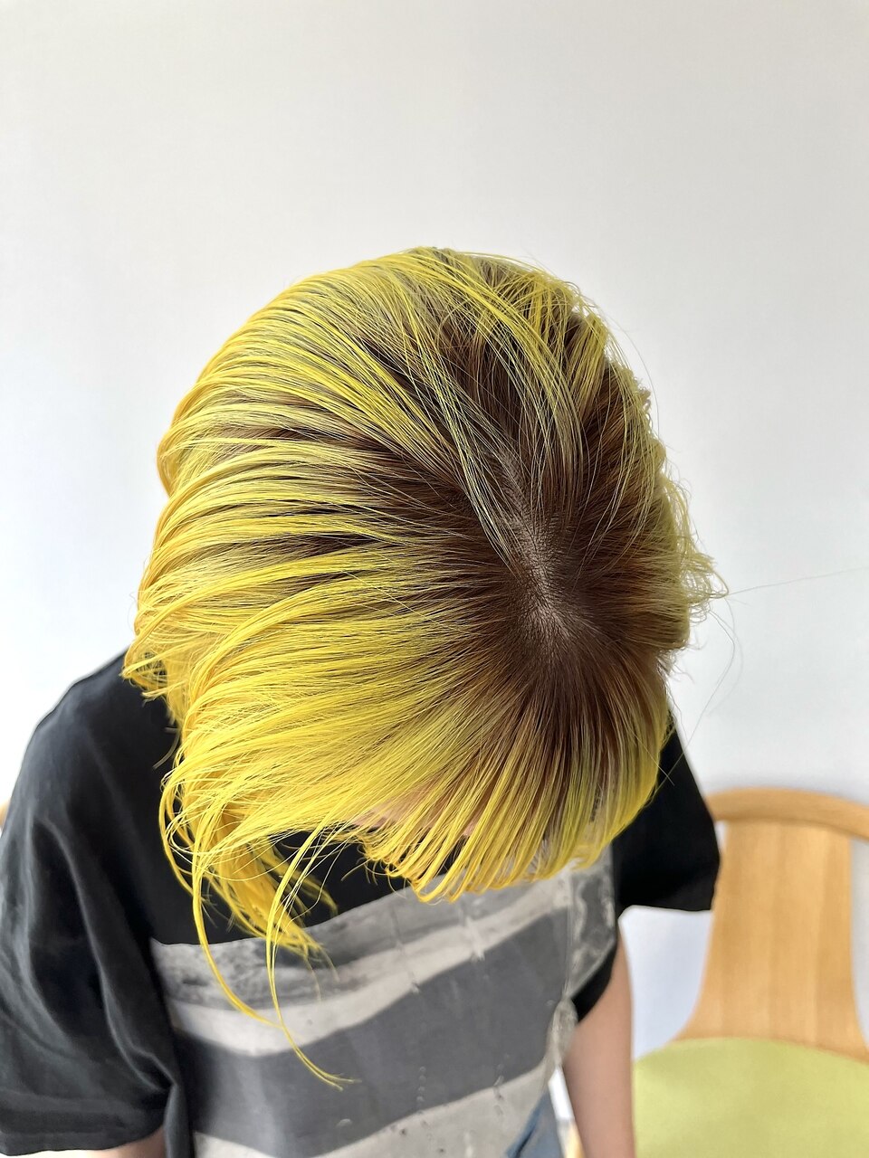 20代30代ダブルカラーブリーチ根元残しルーツカラー：L181219604