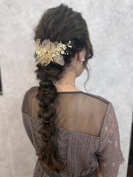 ラビス(Lovis) ハッシュカット/フルバング/似合わせカット/レッドブラウン