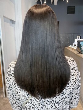 アイティーバイアルバム 下北沢店(IT by ALBUM) オリーブストレート_斜めバンググレージュカラー_ba460261