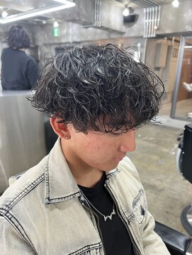 ロンドガルマン 名古屋(Lond GULLMAN) SEIYA指名　波巻きスパイラル