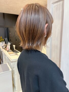 キャアリー(Caary) 福山人気ボブまろみベージュイルミナカラー艶髪美髪外ハネ20代夏