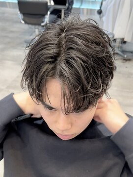 フィフスパーク(fifth PARK) 渋谷学生緩めシャドウパーマセンターパート社会人フェザーパーマ