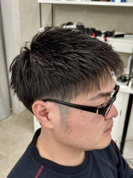 レヴィア(REVIA) メンズカットフェードカット眉カット