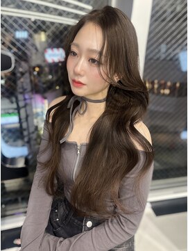 ユーフォリア 渋谷グランデ(Euphoria SHIBUYA GRANDE) くびれヘア　韓国風巻き　顔周りカット　SAYAKA