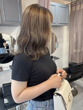 ルクス(Lux) hairLux・浜松天王・三ヶ日【ハイライト+白髪ぼかし】