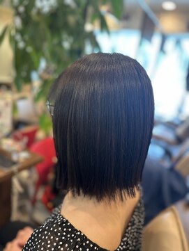 クープシゾー(coupe ciseaux) 楽ちん切りっぱなしボブ