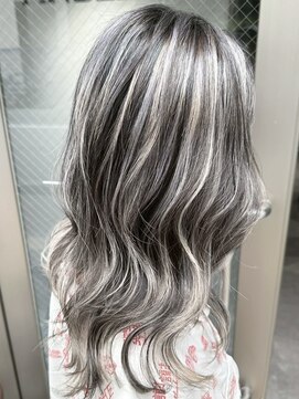 アンベル(ANBEL) レイヤーカット髪質改善ダブルカラーブリーチ西宮ハイライト