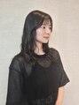 ベラビータ 田宮店(BellaVita)&nbsp;黒髪×ゆる巻きで大人可愛く。抜け感あるモテロング