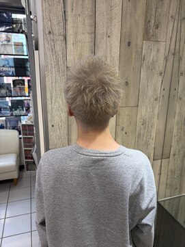 トムキャット(TOM CAT) 【新宿TOMCAT】ショート×ブリーチ