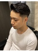 くせ毛風パーマかき上げフェードサイドパートショート