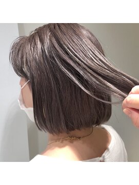 エミィ(emme) うるつやナチュラルボブ［立川/立川駅/立川南口/髪質改善］