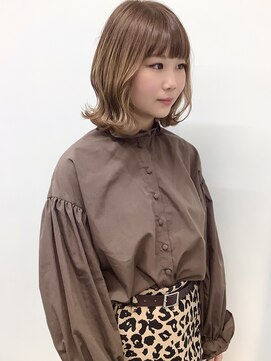 エイト 三軒茶屋店(EIGHT) ライトベージュグラデーション