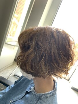 ヘアーフォーカス フェミニンスパイラルパーマ