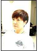 ショートボブ