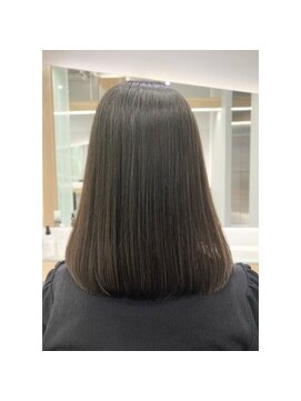 クシュ 所沢東口店(kusyu...) 黒髪/グレーベージュ/レイヤーロング/前髪パーマ/所沢ハイライト