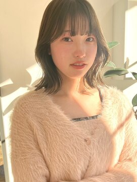 ヘアーアイスカルテット(HAIR ICI QUARTET) 外ハネシースルーバングオリーブベージュくびれヘア