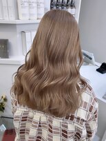 ベレーザ 渋谷(BELEZA)&nbsp;6957グレーベージュシルキーベージュ艶髪オンブレワンホンヘア