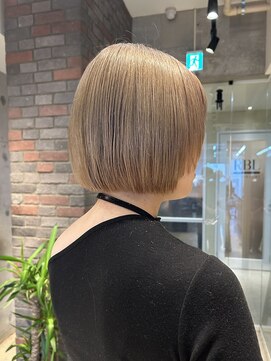 ブリッツバイレボ 船橋(BLITZ by REVO) ハイトーンボブ@yuuka_revo