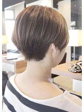 フロア(FLOOR) #ハンサムショート#白髪ぼかし#金沢文庫FLOOR八木