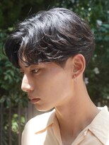 レタッチ バイ フィフス 天神大名(RETOUCH by fifth)&nbsp;福岡天神緩めメンズニュアンスパーマセンターパートウルフカット