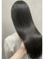 ファム 札幌大通(fam)&nbsp;黒髪メテオカラー◎冬のブリーチなし艶感アッシュ