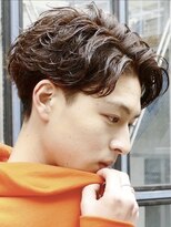 フィフス 大分(fifth)&nbsp;大分毛流れフェザーパーマメンズカット刈り上げセンターパート