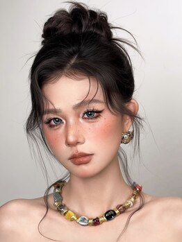 ボウフ(BOHE)の写真/憧れの韓国アイドル風に。メイクに合わせたヘアアレンジと服装や雰囲気にもあわせる♪