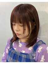ナループロア ルームー(Nalu pu loa ROOMOO)&nbsp;ザクザクな顔まわりレイヤーがポイント☆ミディアムレイヤーKIRA