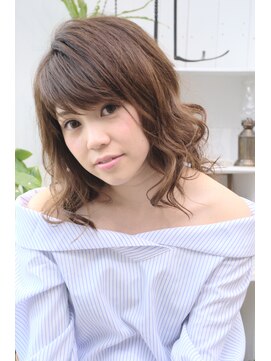 カロン(CA-LON) 【伸ばしかけＯＫ】カールを生かしたふんわりミディアム