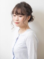 ナンプウ(Nanpu)&nbsp;Nanpu　三つ編みアップスタイル