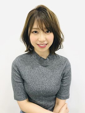 シウ(shiwu) shiwuひし形ふんわりボブ