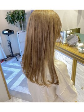 ロンドアベニール 北千住(Lond avenir) ハイトーンミルクティーベージュ　ダブルカラー　西田大樹