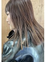 ユニ(uni)&nbsp;ぷつっとヘア/レイヤーカット/透け感カラー/20代/30代