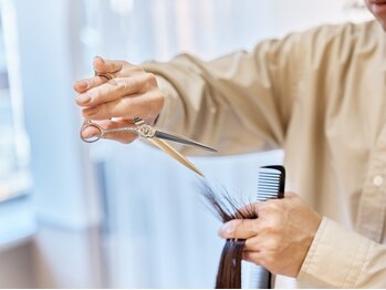 トトヘアーアンドネイル(toto hair and nail)の写真/【サロン帰りのキレイが続く】伸びてきても扱いやすさ◎長持ちする''似合うスタイル''をご提案します◇