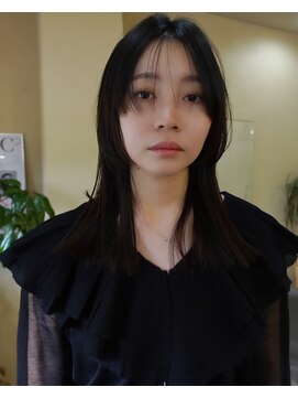 ヤント(yant) ミディアムレイヤースタイル