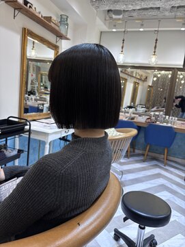ロンドアベニール 北千住(Lond avenir) 【ぱつっと切りっぱなしボブ暑い季節におすすめです