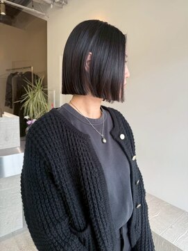 ステン(sten) 黒髪ボブ/前髪なし/切りっぱなしボブ/タッセルボブ
