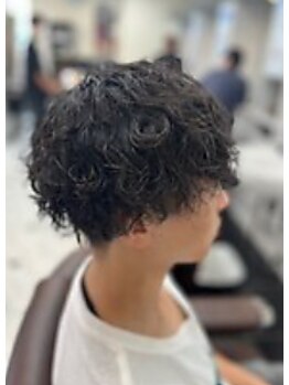 トレンドの波巻きパーマで、あなたの魅力を引き出す特別なスタイルを実現！【高崎/トリートメント】