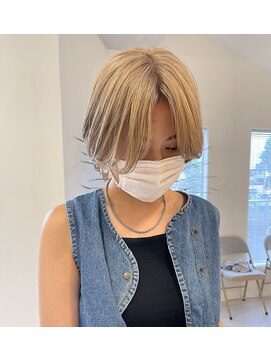 ジーナ 渋谷神南(Zina) ミルクティーベージュ×ショートボブ