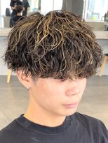 フィフスパーク(fifth PARK)&nbsp;渋谷メンズハイライトカラー緩めシャドウパーマメッシュカラー