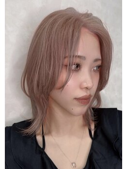 ヘアデザイン ファブロ(hair design FABRO.)の写真/前髪・サイドバングまで計算する顔周り設計骨格補正で小顔を叶えるミリ単位で印象を変える顔周りカット