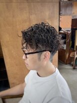 コモレビ(komorebi)&nbsp;【山本智文】短髪スパイラルパーマ