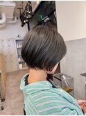 ショートボブ