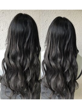 ディー エメ(D-aimer-) 【MAI】グレーアッシュ系のグラデーション風仕上げ