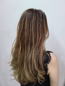 ビー(be) 外国人風ハイライトカラー