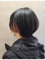 ボネッカ 鶴見(BONECCA)&nbsp;インナーカラー×マッシュショート　石黒聡子