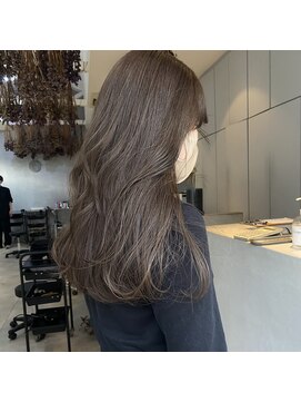 ミント(mint) 【絶妙なくすみ感！赤みゼロなオリーブグレージュ◎】