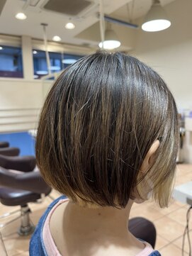バサ 久米川店(BASSA) 大人コンパクトショートボブ/質感再生カラー
